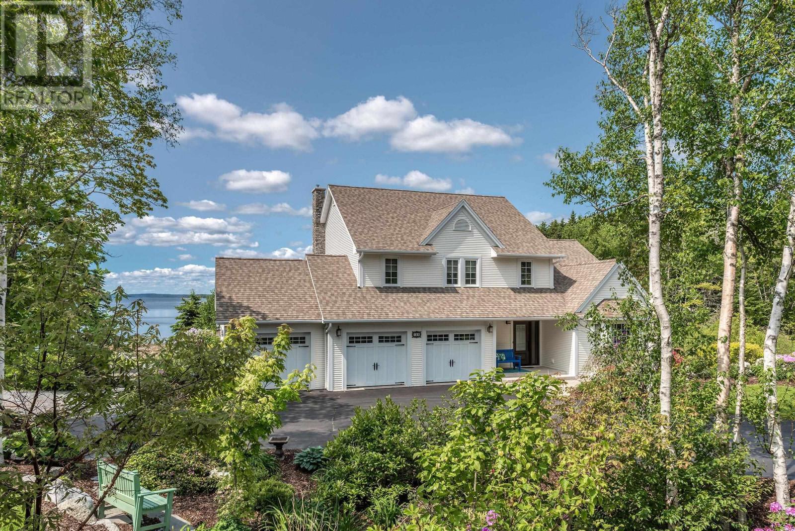 Property 35 of 43 of 129 Masons Point Road