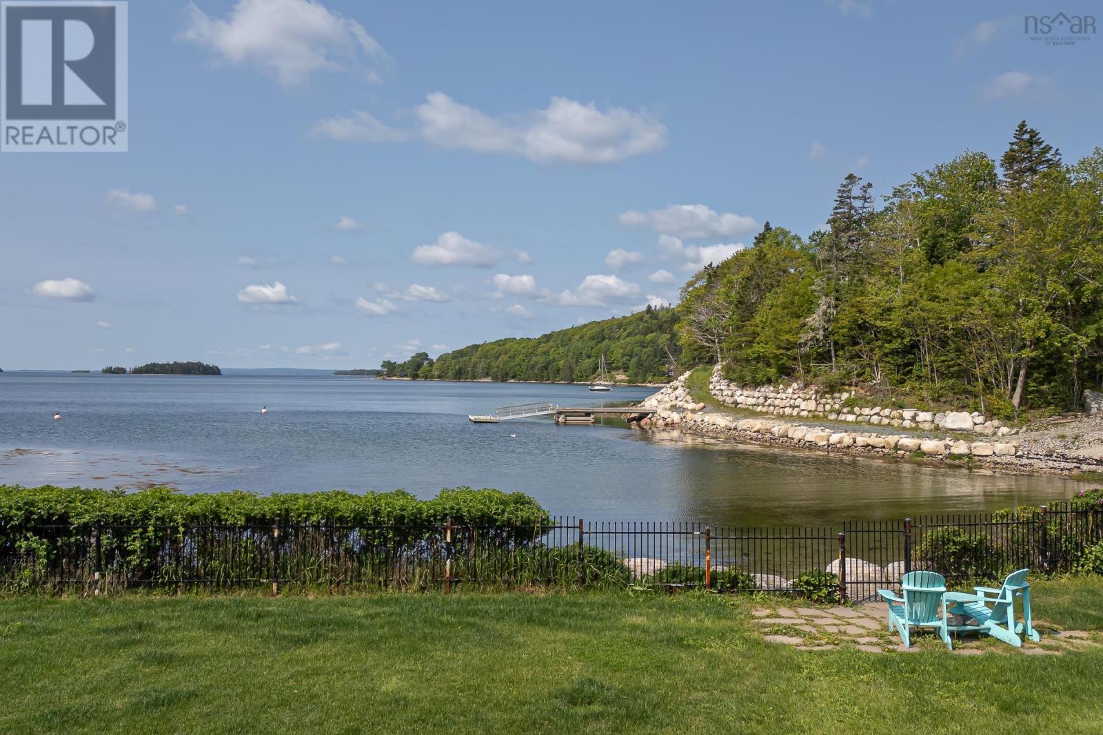 Property 38 of 43 of 129 Masons Point Road