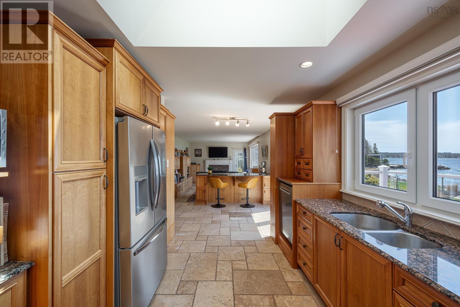 Property 8 of 43 of 129 Masons Point Road