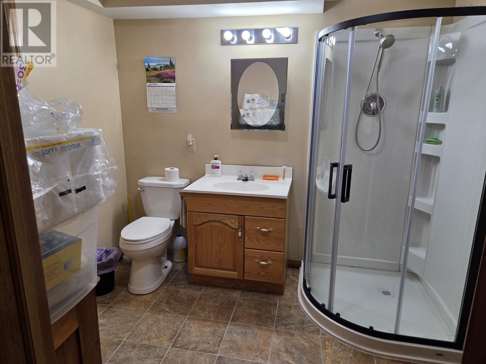 Property 15 of 19 of 28 Wellington Court