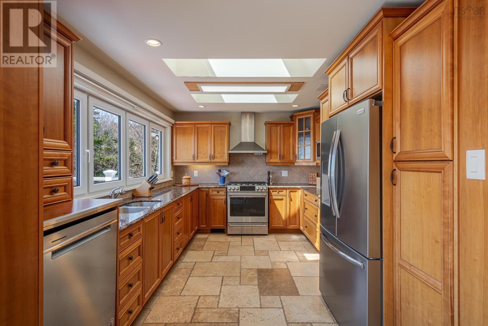 Property 7 of 43 of 129 Masons Point Road