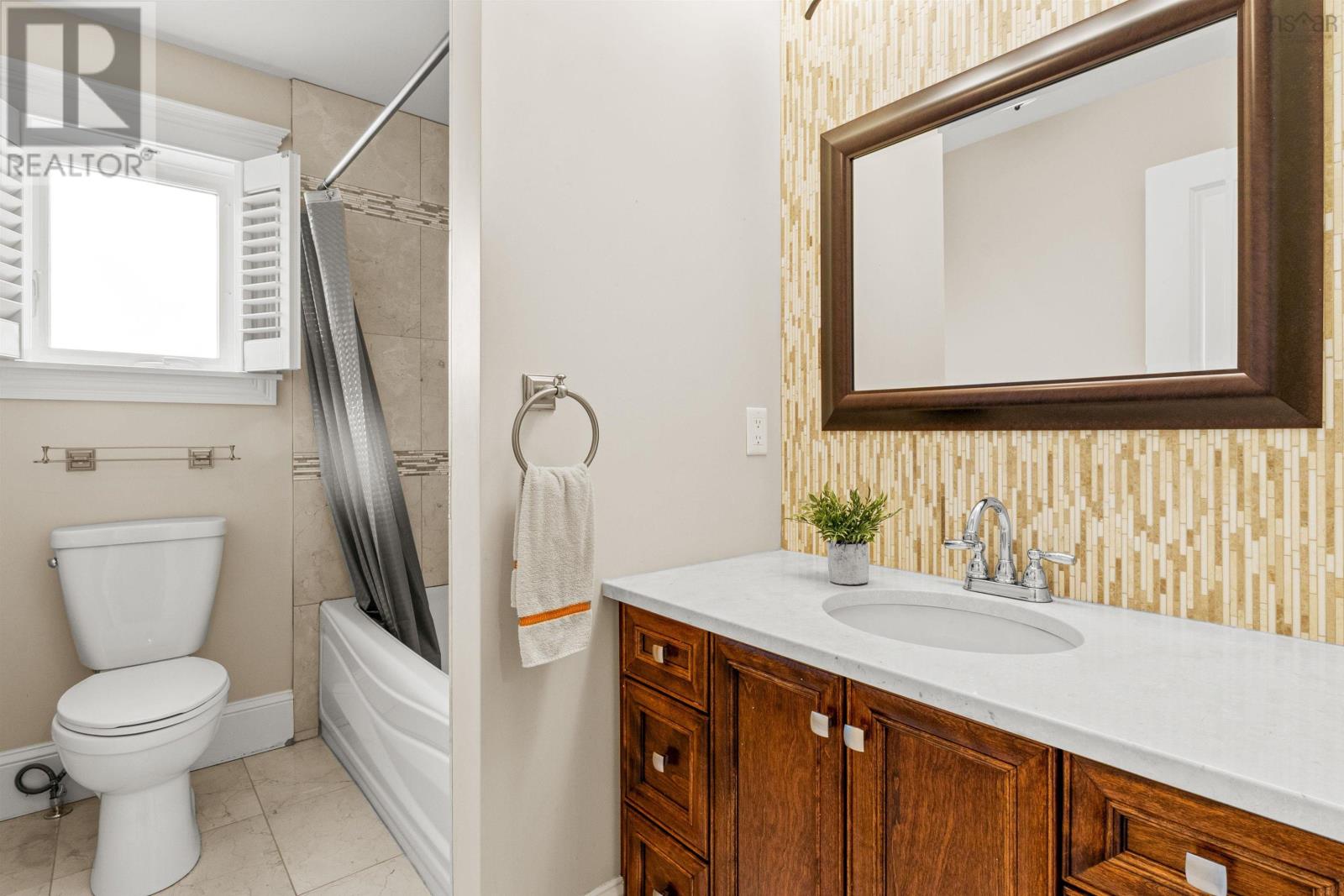 Property 15 of 38 of 55 Sophia Street