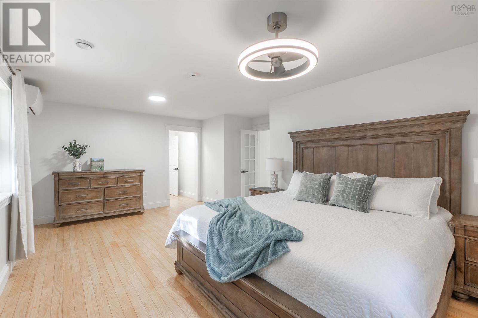 Property 24 of 47 of 10 Salto Drive