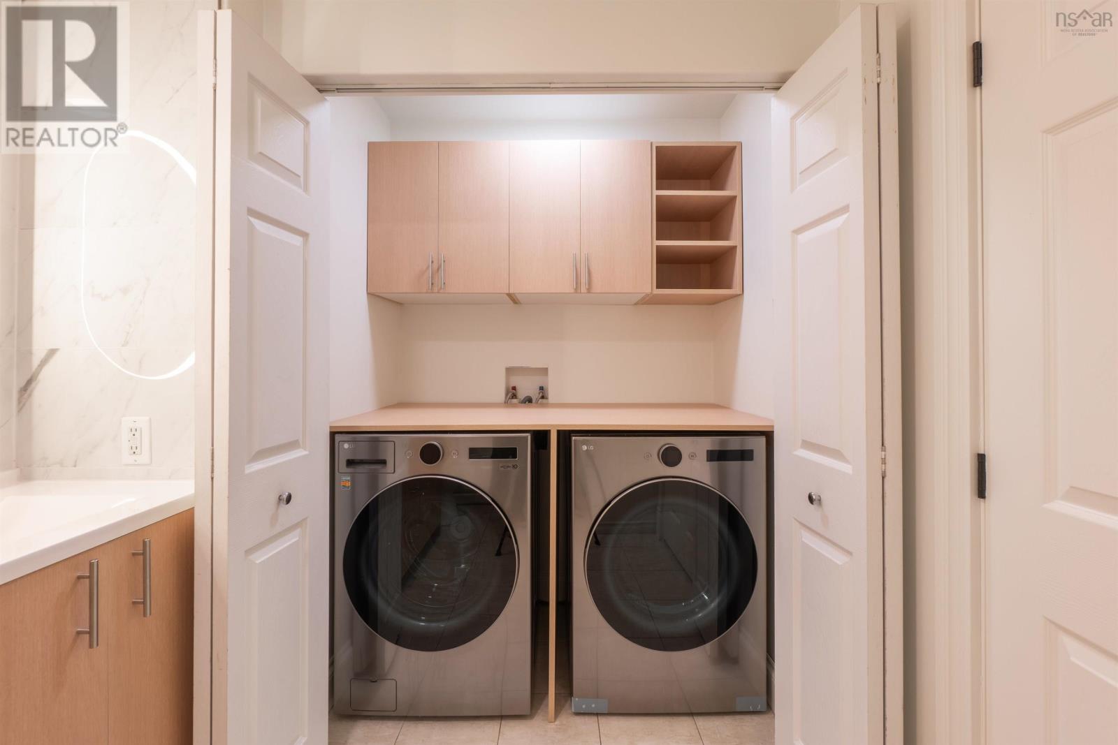 Property 21 of 47 of 10 Salto Drive