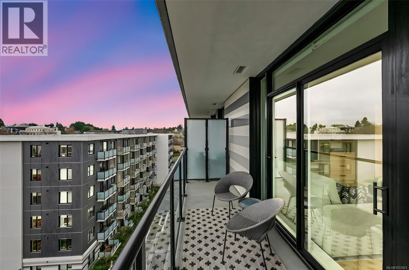 702 1100 Yates St, Victoria