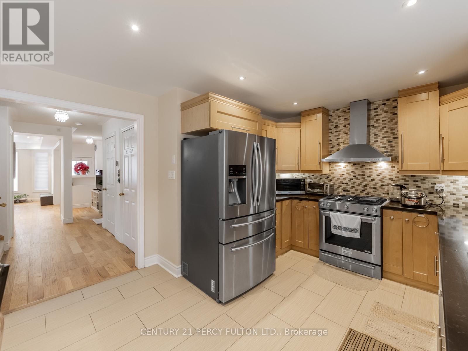 3040 BENTLEY DRIVE - 14