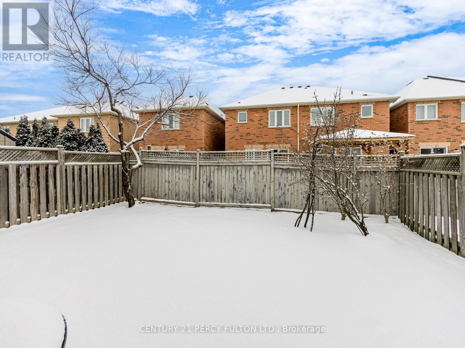 3040 BENTLEY DRIVE - 33
