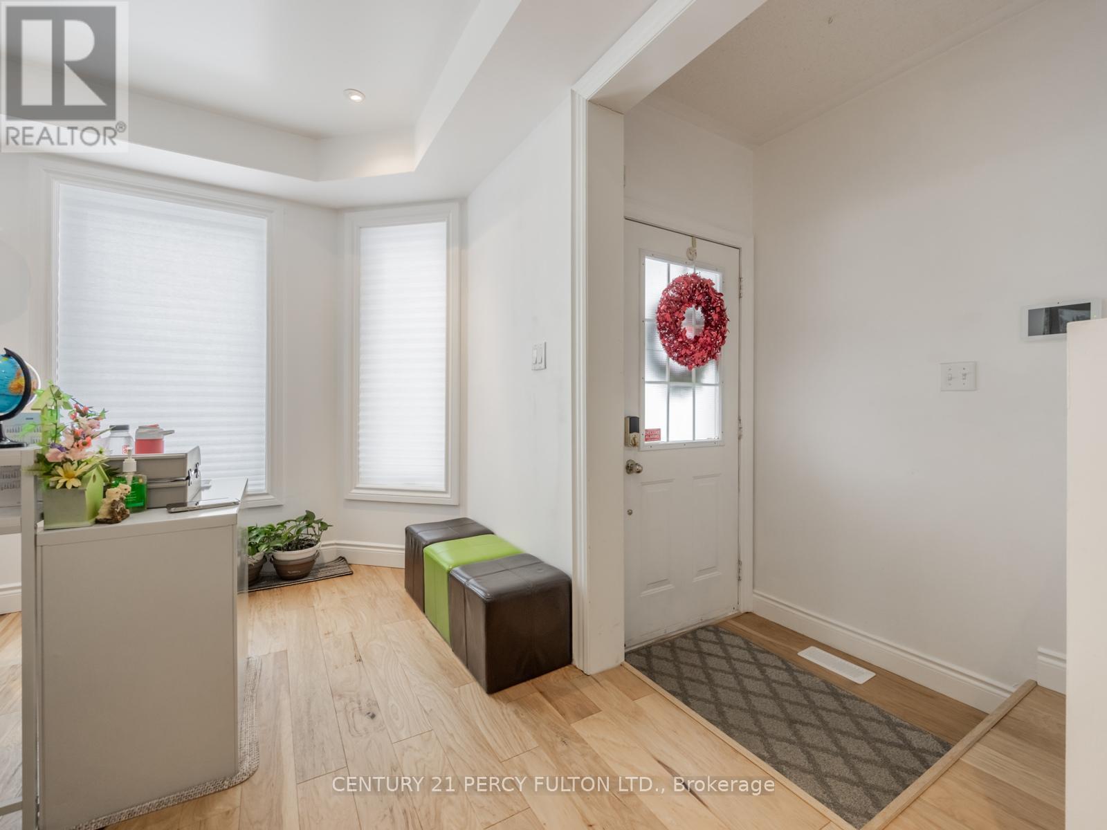 3040 BENTLEY DRIVE - 7