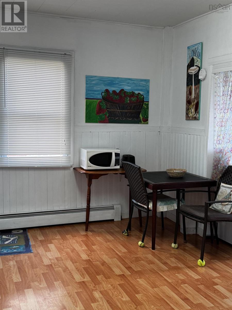 53 Carleton Terrace - 12