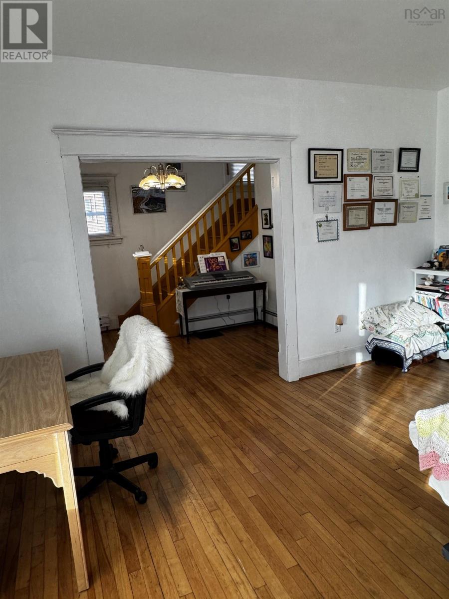 53 Carleton Terrace - 10