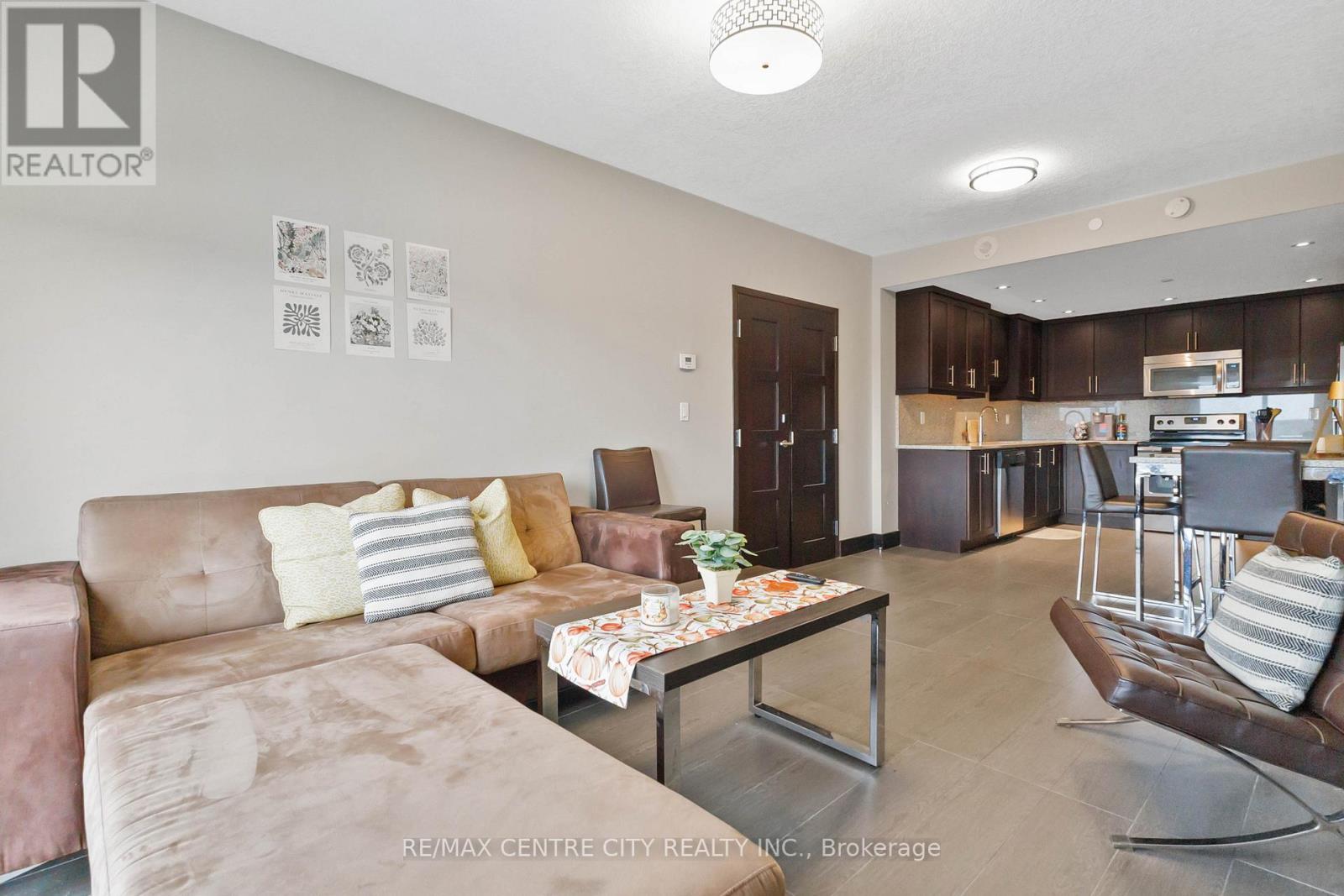 #1218 1235 RICHMOND STREET - 12