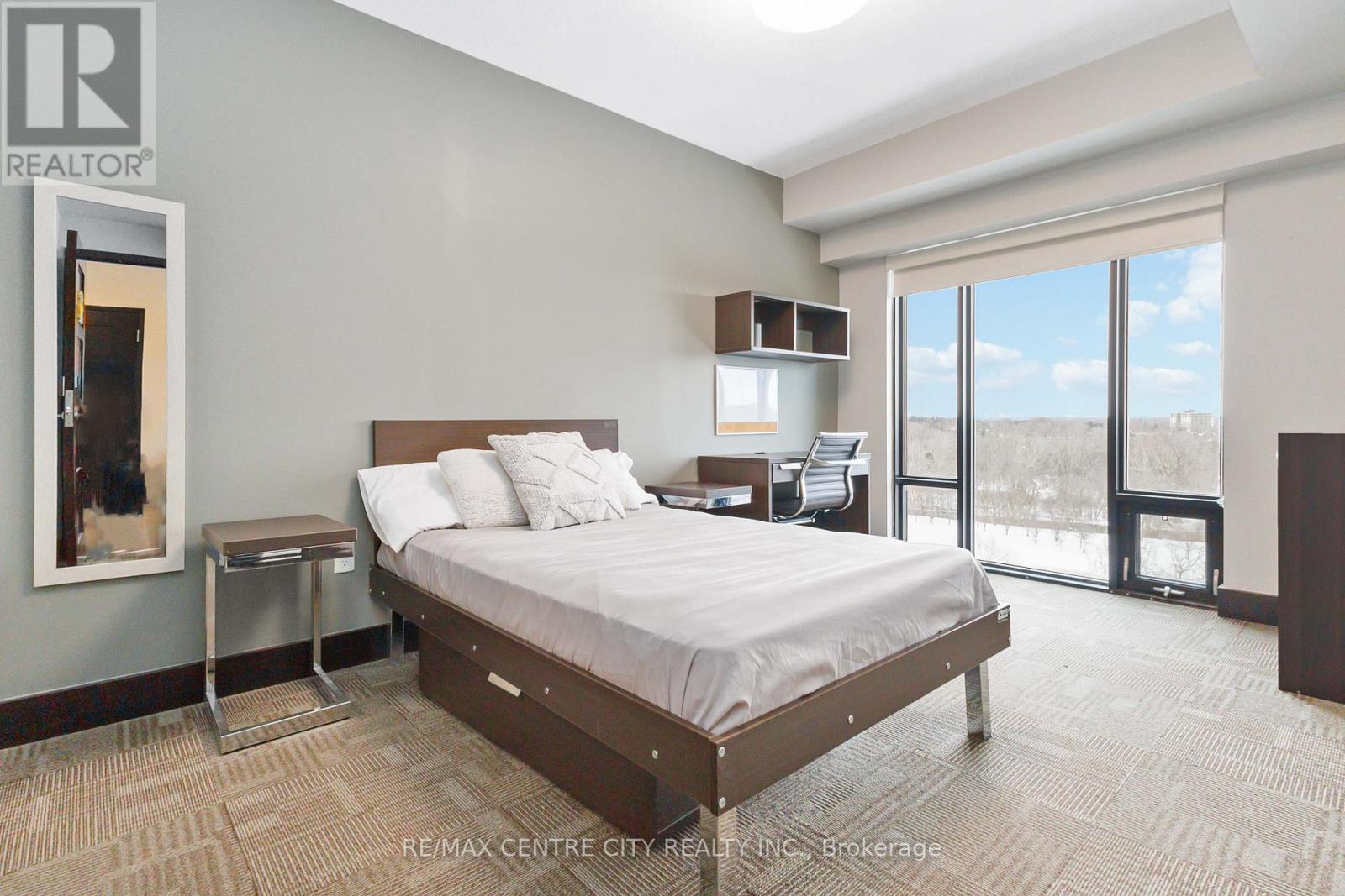 #1218 1235 RICHMOND STREET - 18