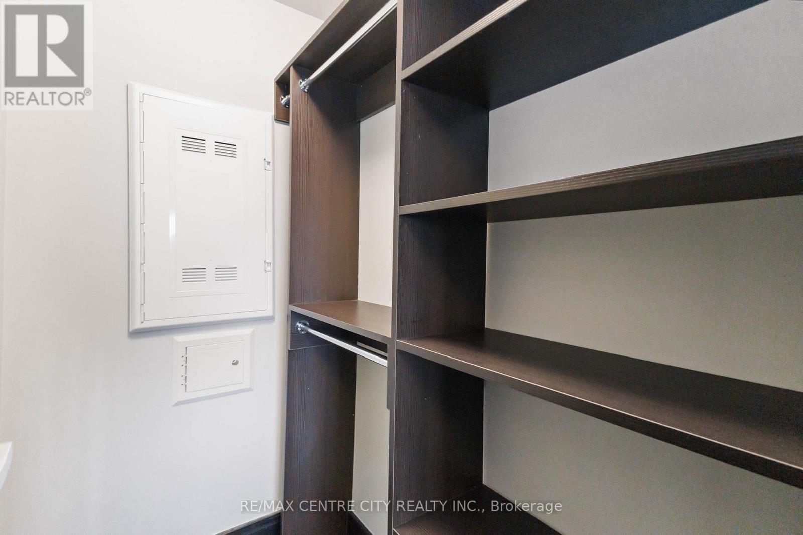 #1218 1235 RICHMOND STREET - 21
