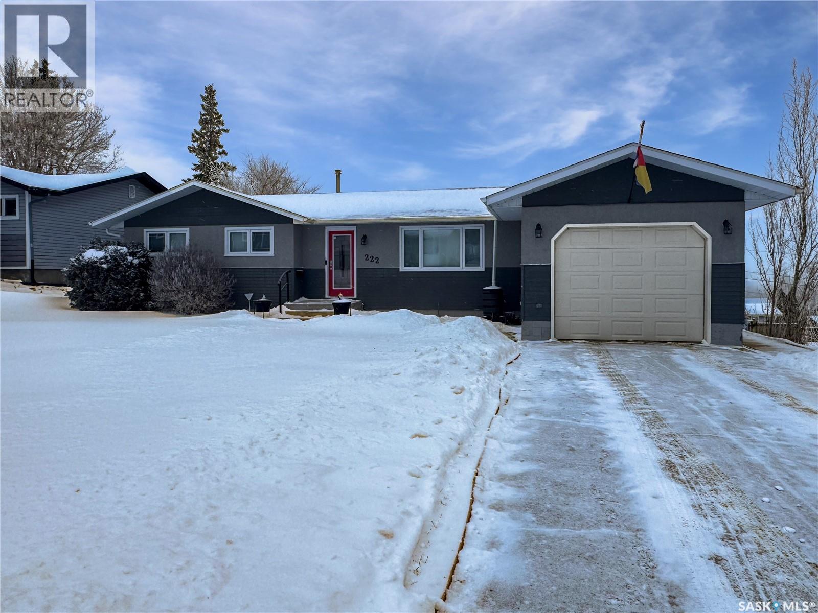 222 32nd STREET - Main photo, Battleford, Saskatchewan