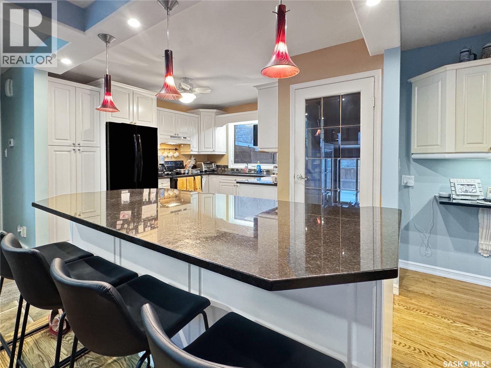 222 32nd STREET - Photo 3 of 35, Battleford, Saskatchewan