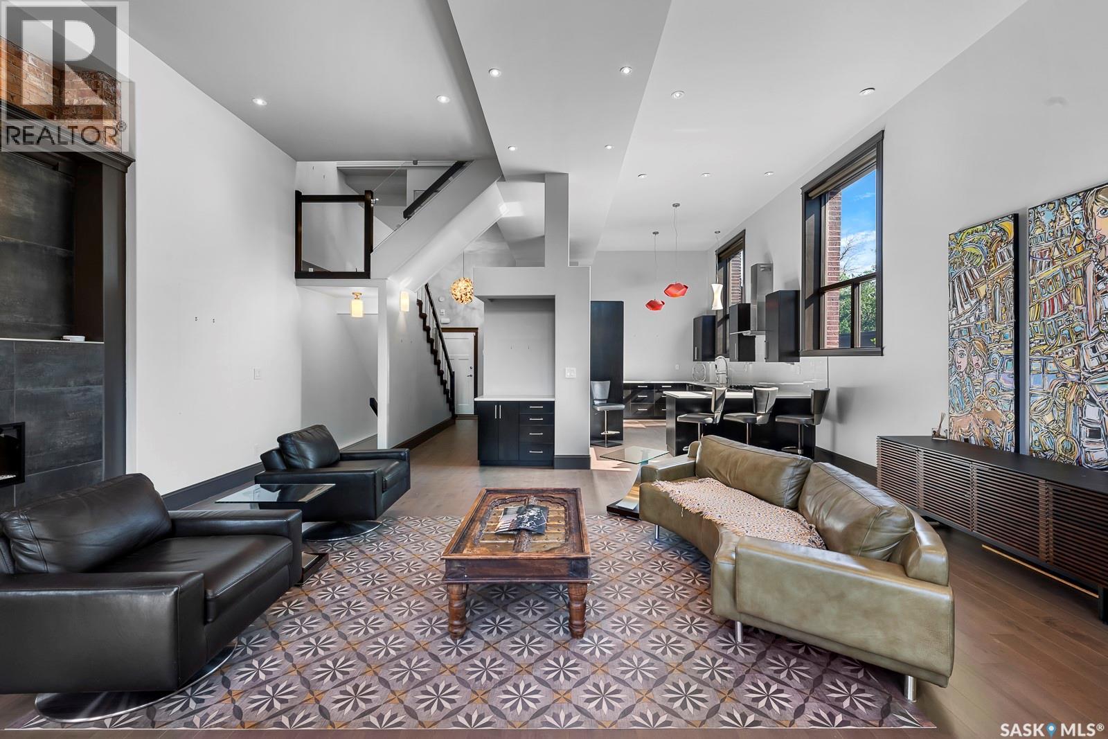 #8 1651 Anson ROAD - 3