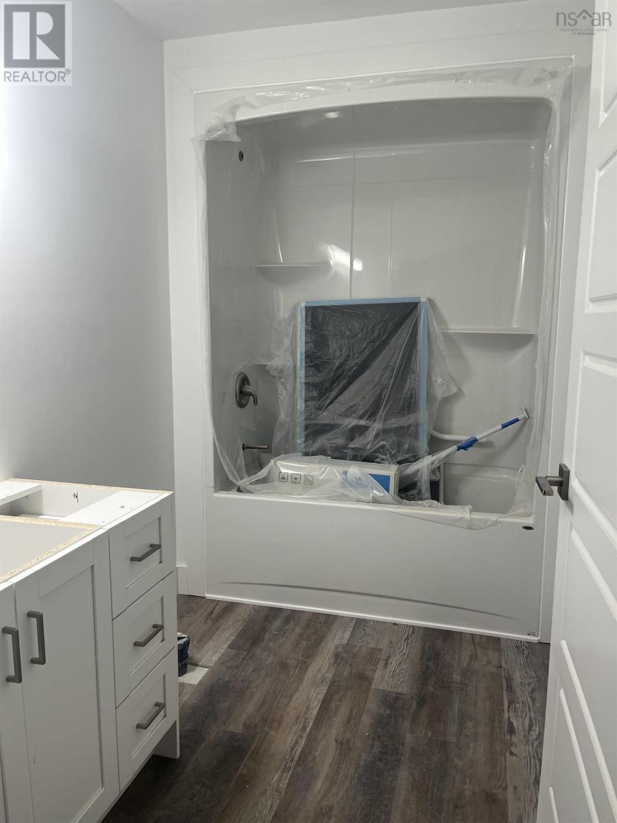 Property 16 of 17 of Lot # 433 39 Covey Drive