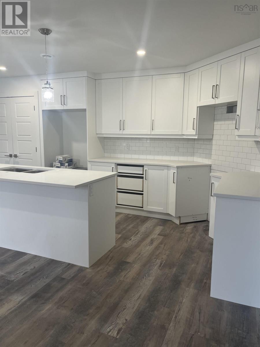 Property 7 of 17 of Lot # 433 39 Covey Drive