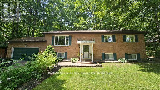 31 LAKEVIEW CRESCENT - Photo 2 of 44, Tiny, Ontario