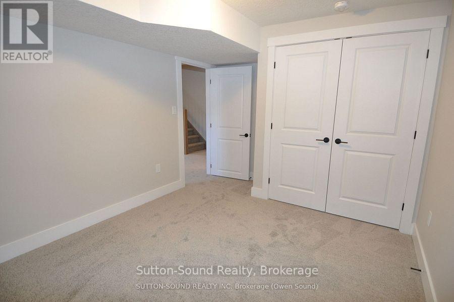 622 8TH STREET W - 21
