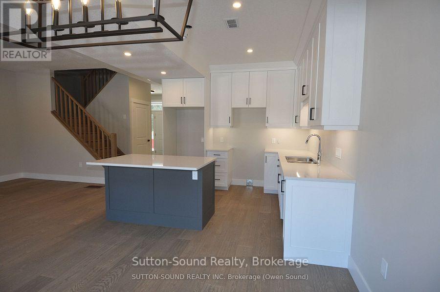 622 8TH STREET W - 7