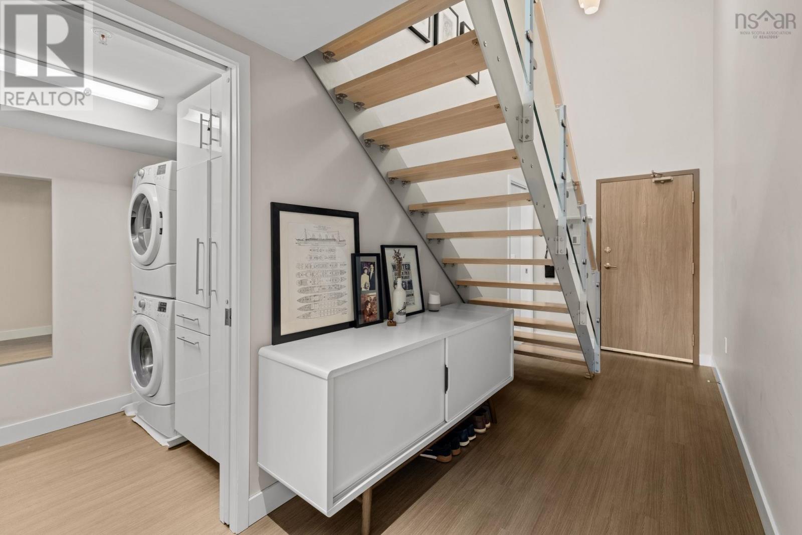 Property 6 of 30 of 307 5662 Roberts Street