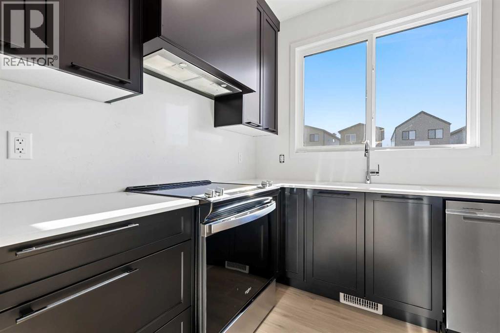 Single Family House for Sale in  Rangeview Avenue SE Rangeview Calgary 