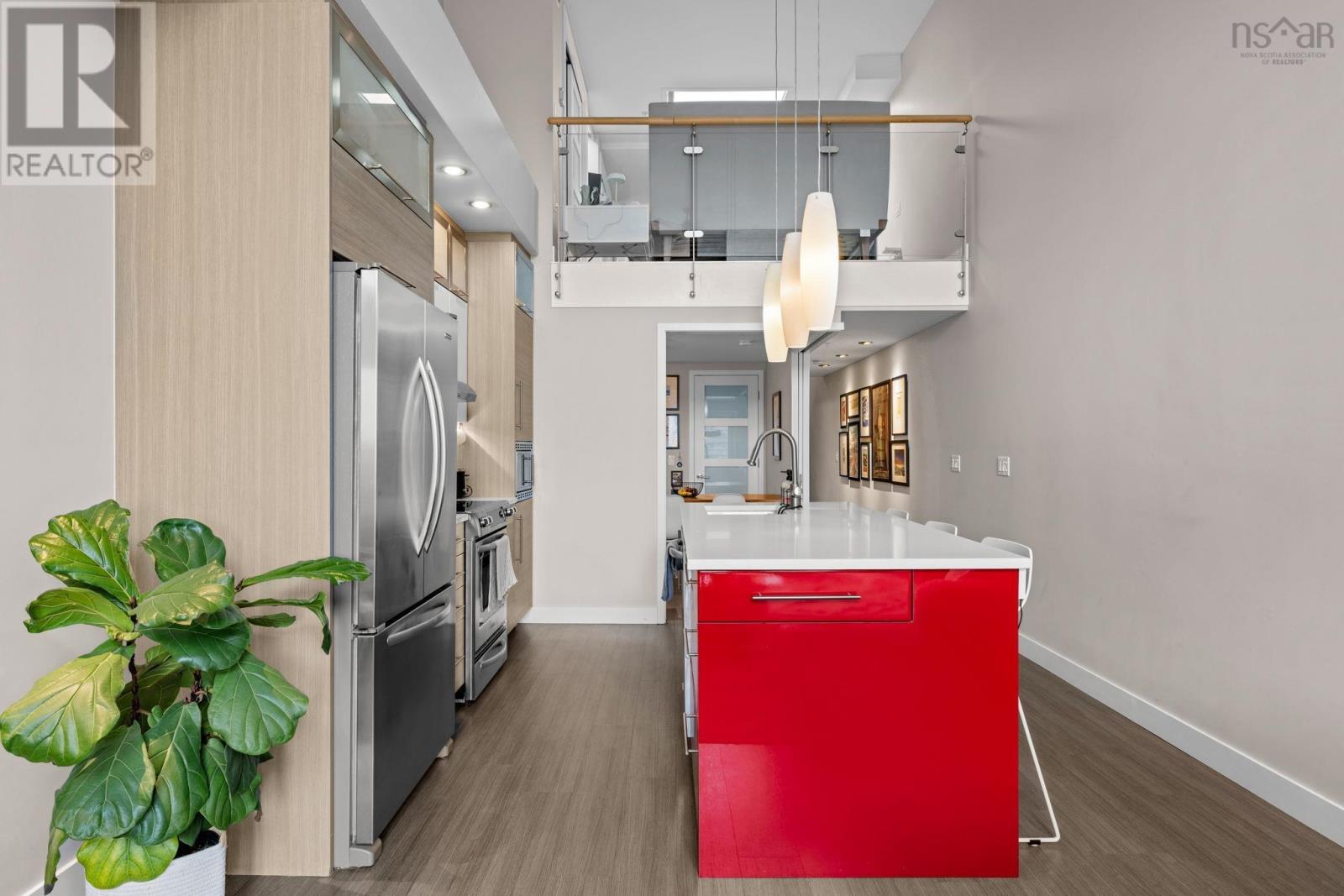 Property 8 of 30 of 307 5662 Roberts Street