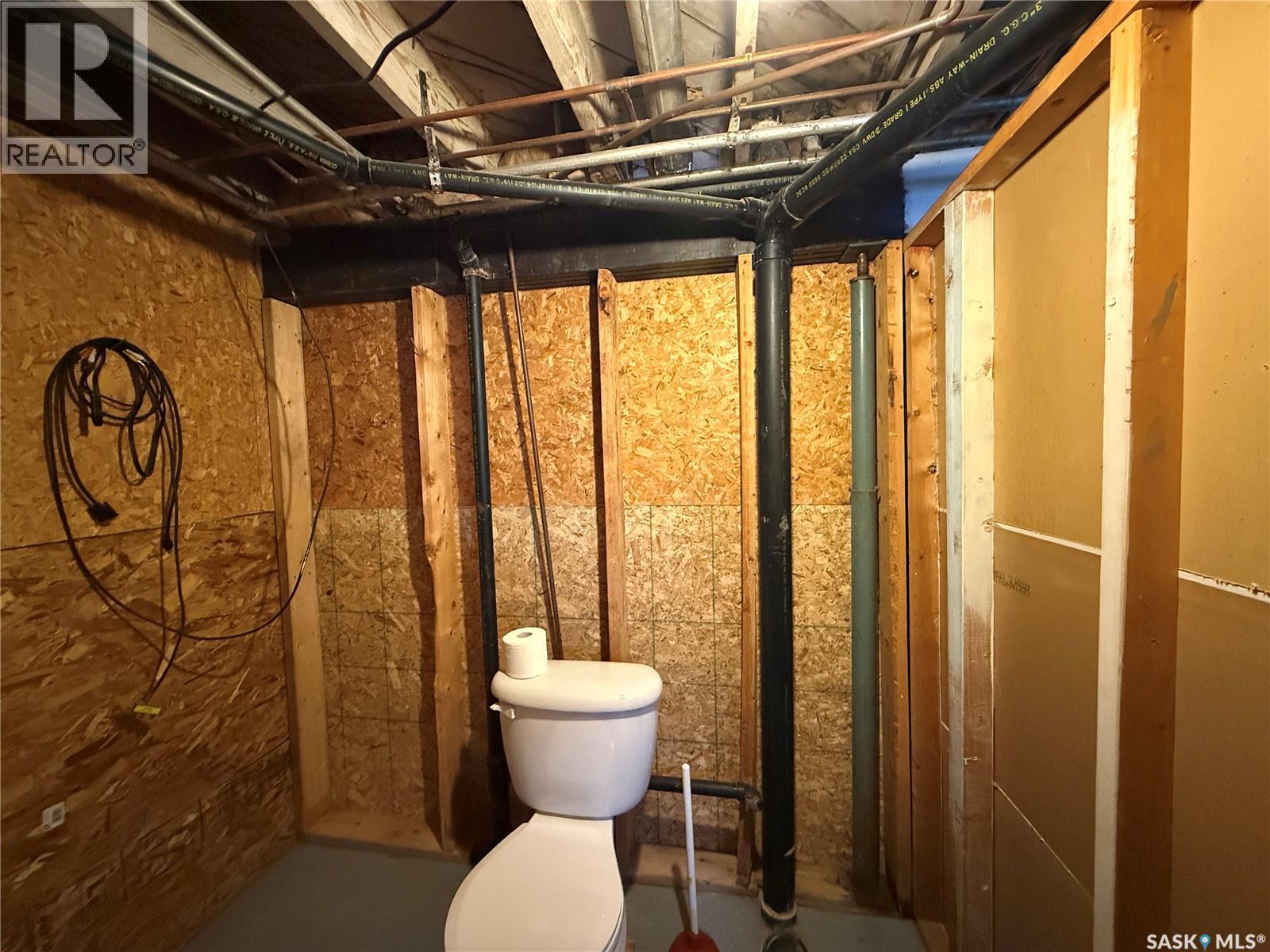 475 MAIN STREET - 43