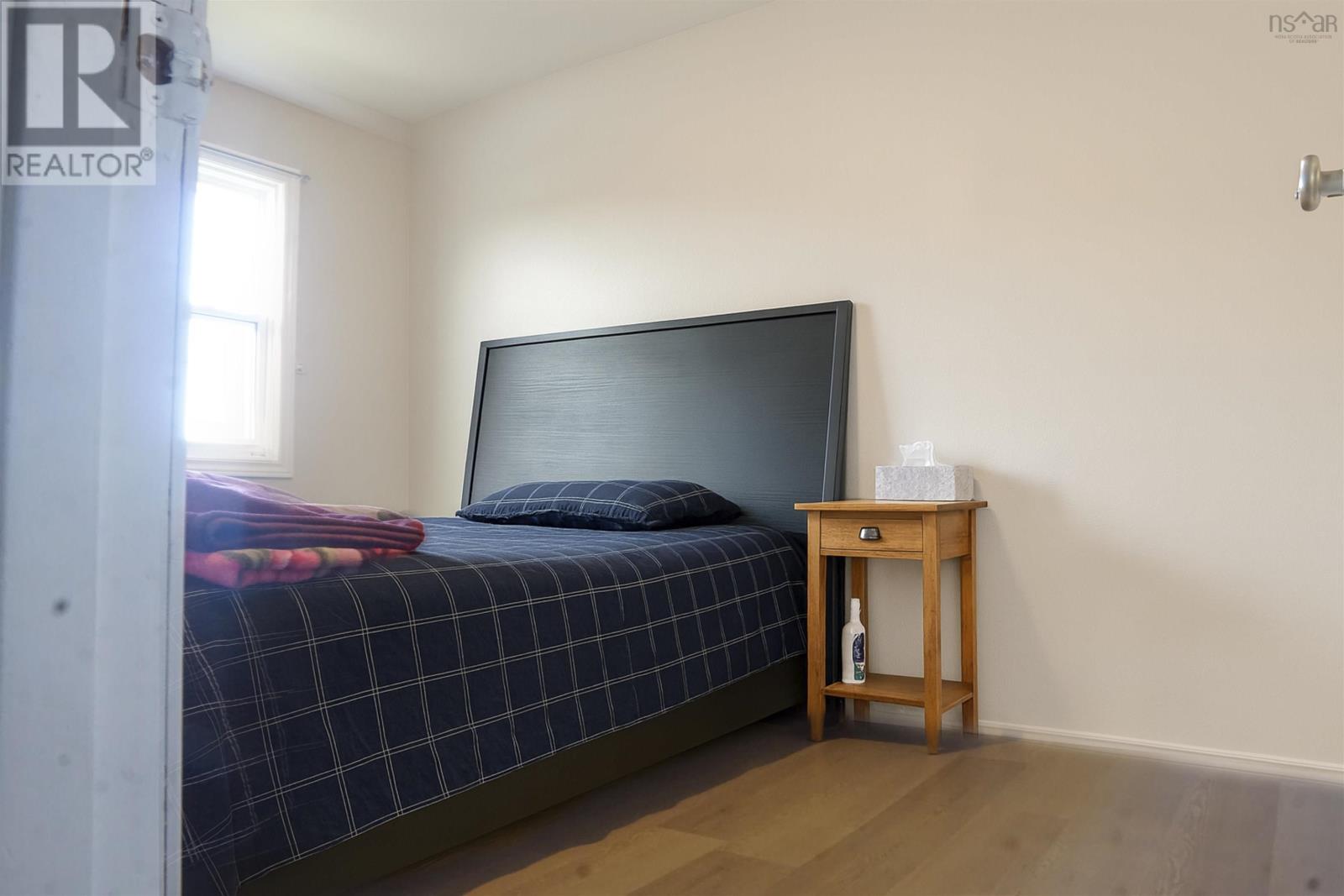 Property 6 of 28 of 32 Common Street