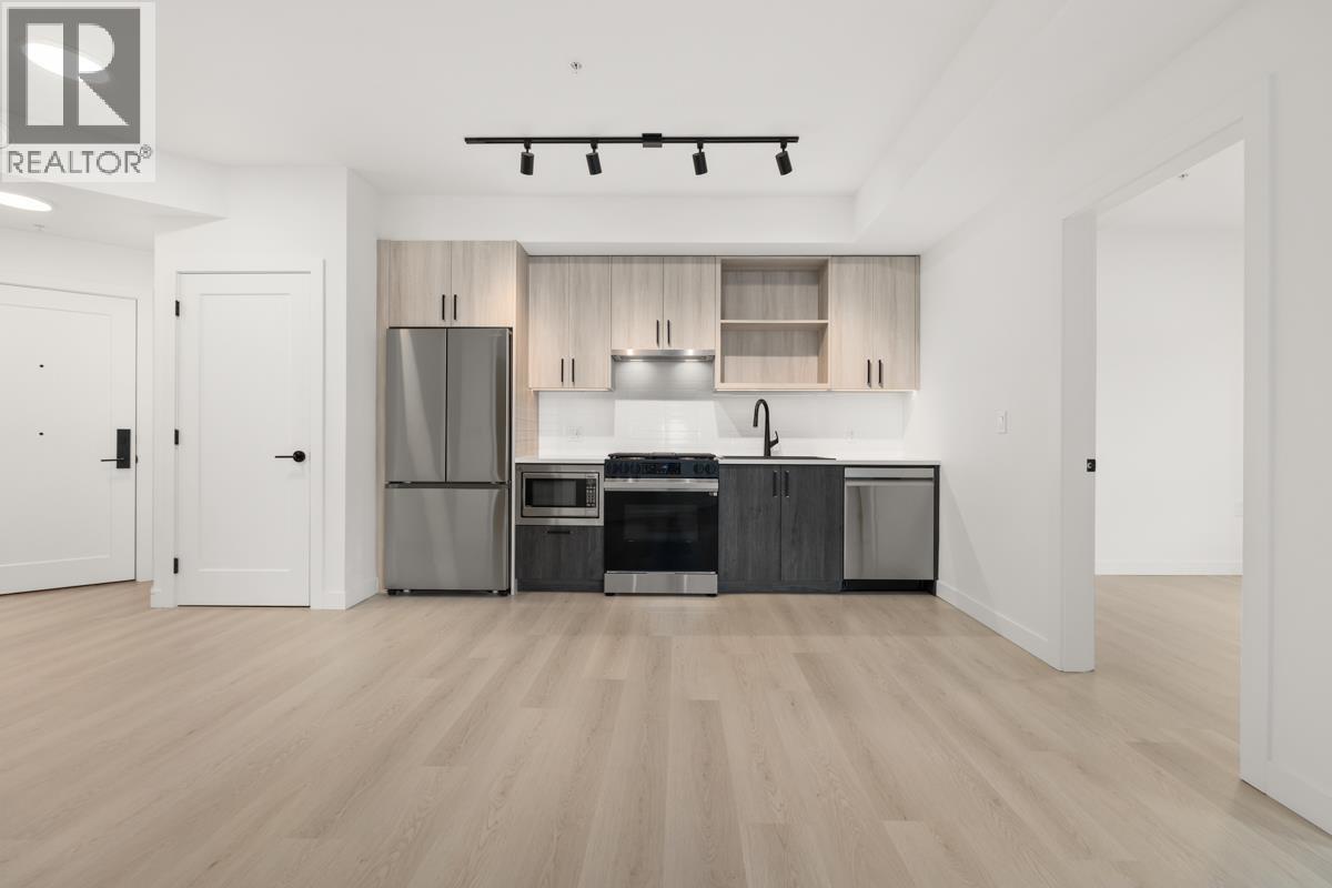 303 1100 CLARKE ROAD, Port Moody