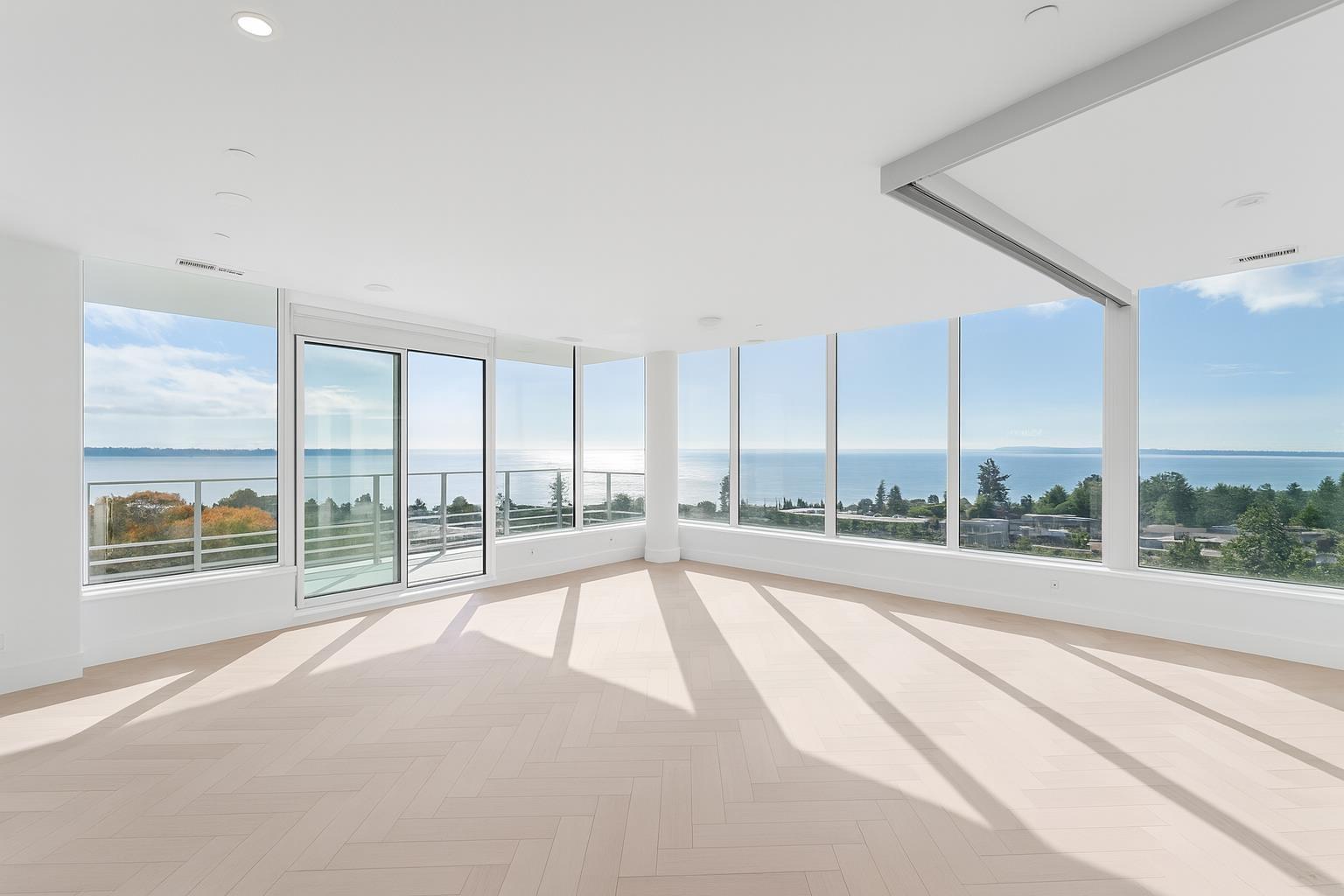 705 1342 JOHNSTON ROAD, White Rock