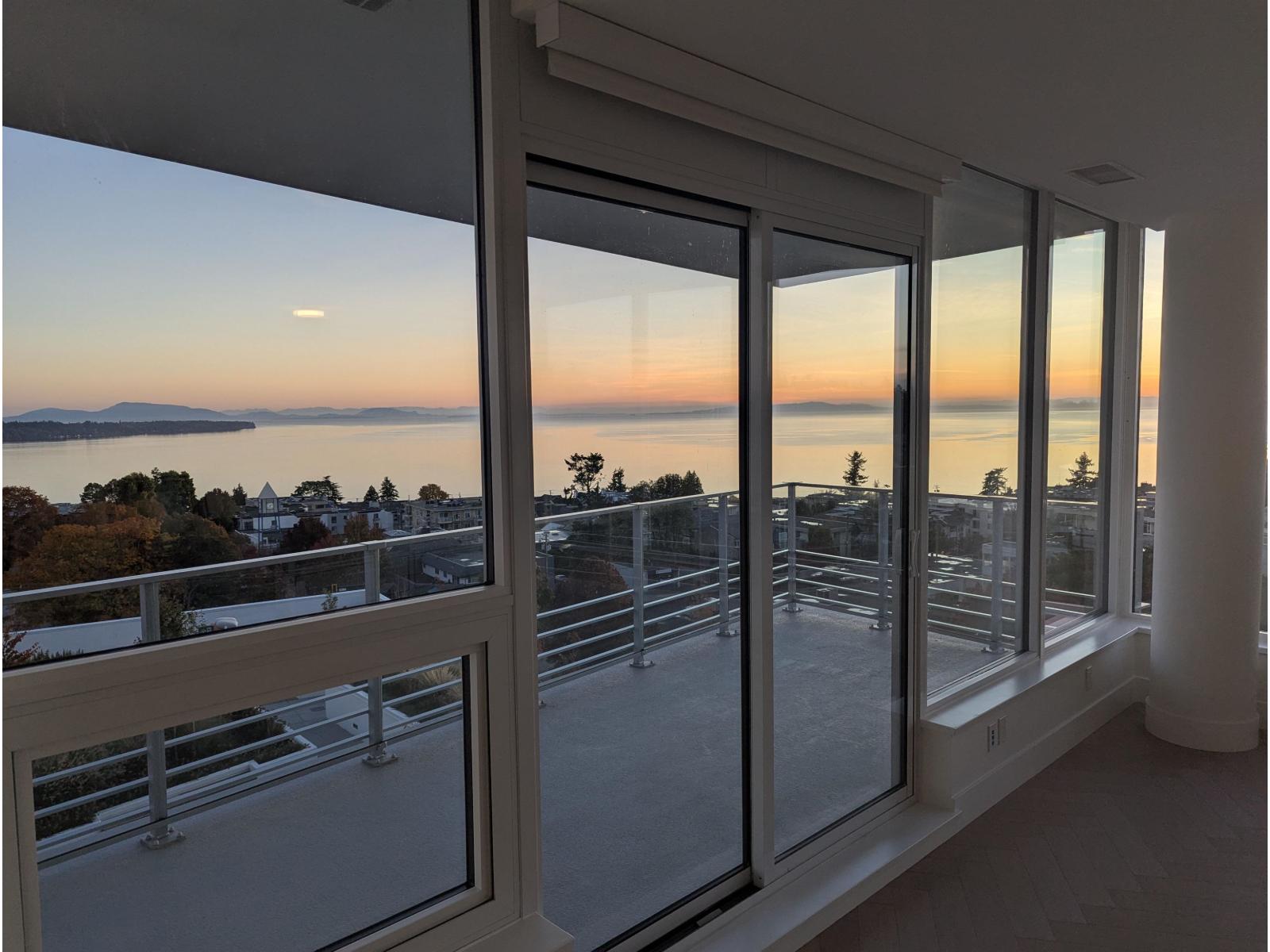 705 1342 JOHNSTON ROAD, White Rock