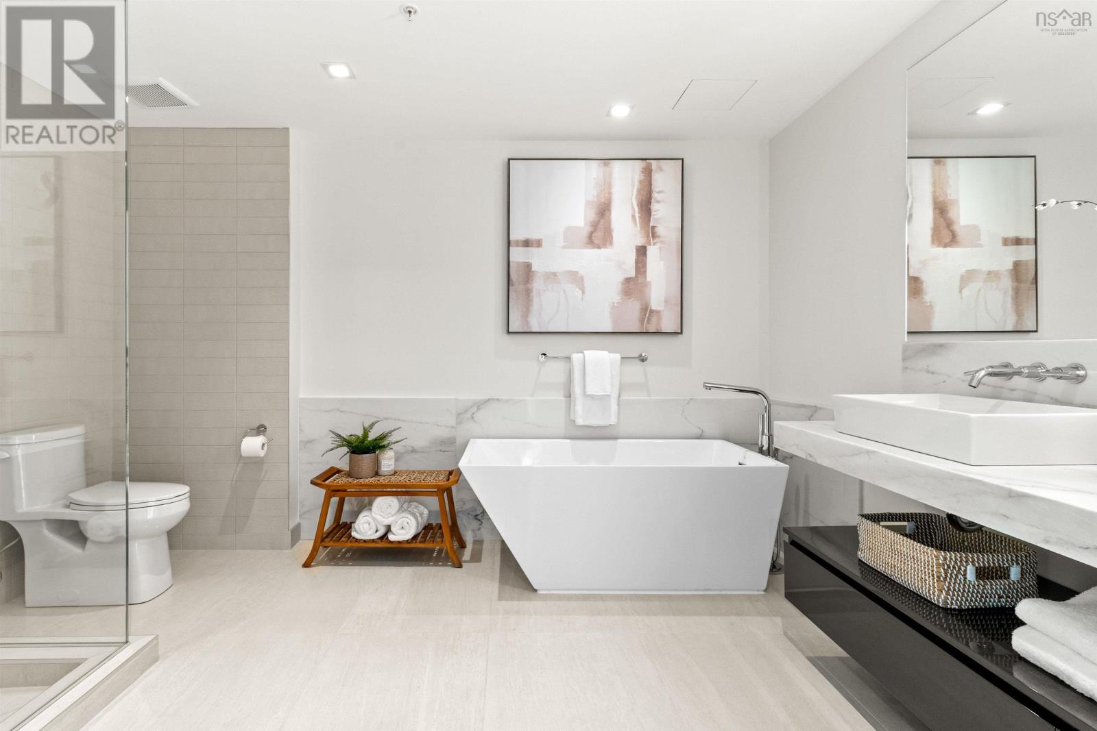 Property 24 of 51 of 2302 1650 Granville Street