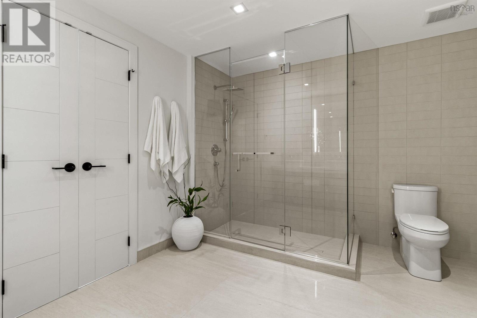 Property 27 of 51 of 2302 1650 Granville Street