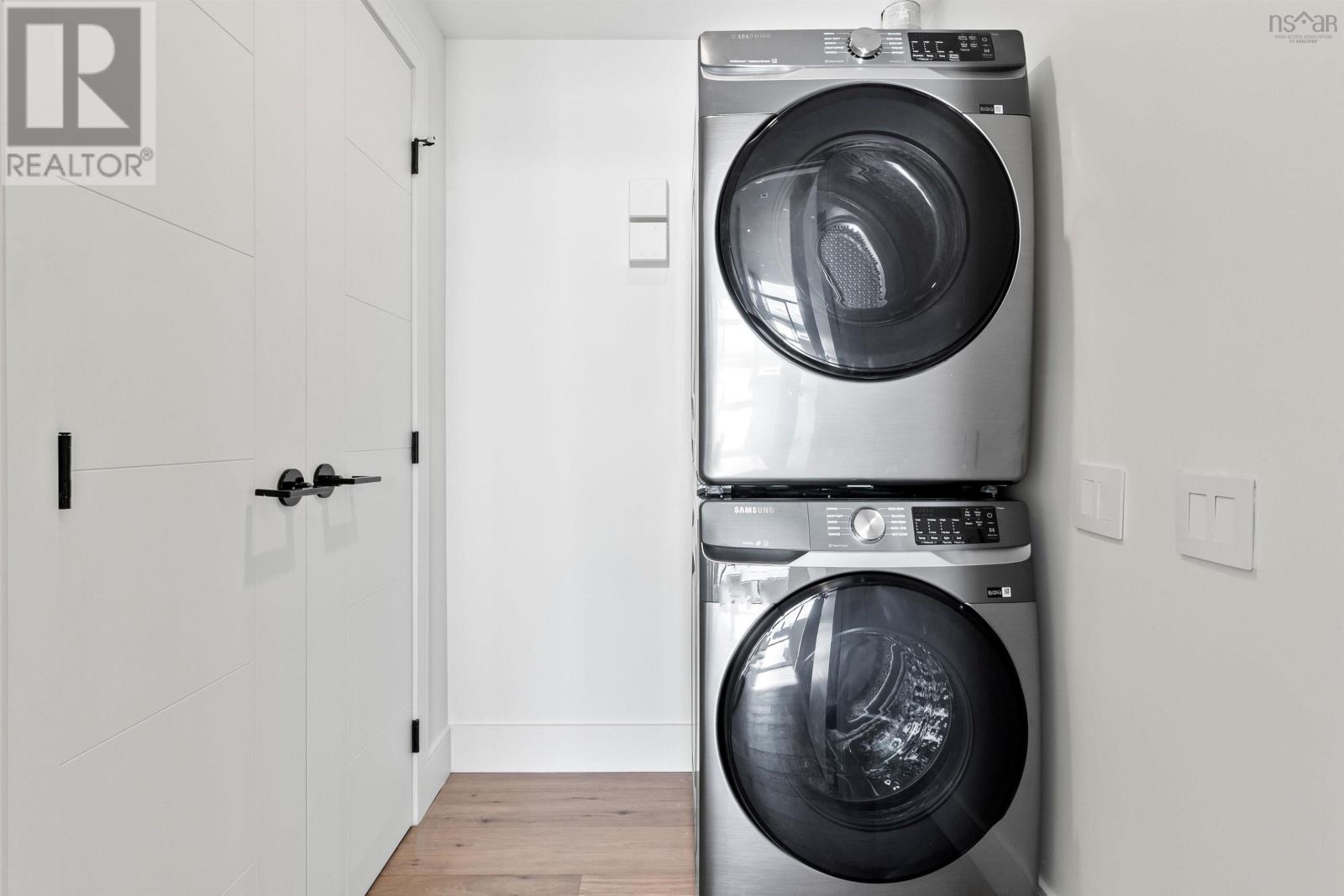 Property 35 of 51 of 2302 1650 Granville Street