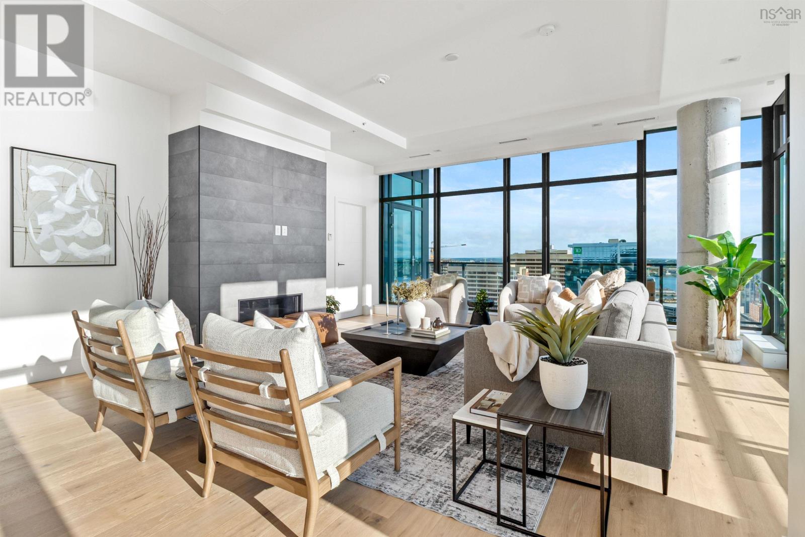 Property 4 of 51 of 2302 1650 Granville Street