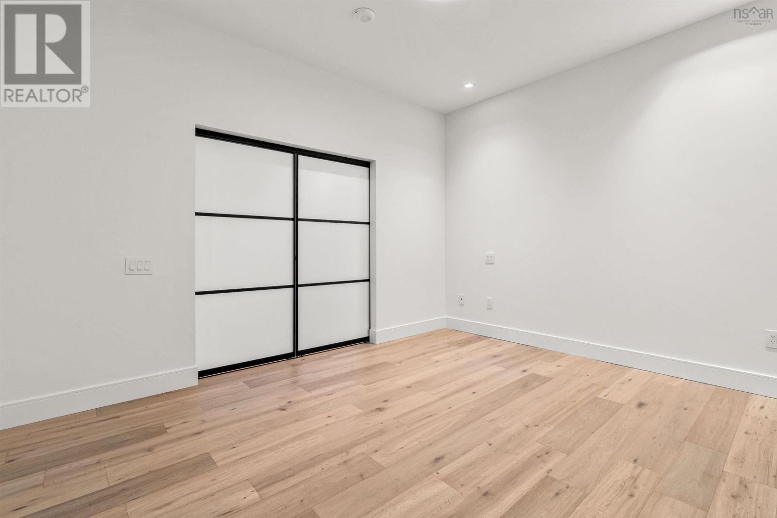 Property 27 of 49 of 2303 1650 Granville Street