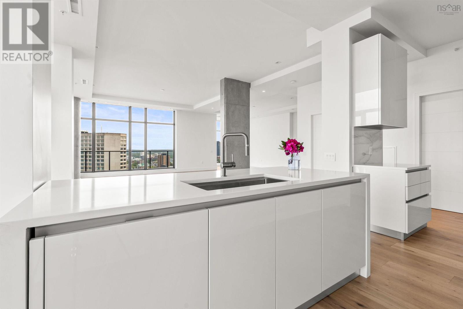 Property 8 of 49 of 2303 1650 Granville Street