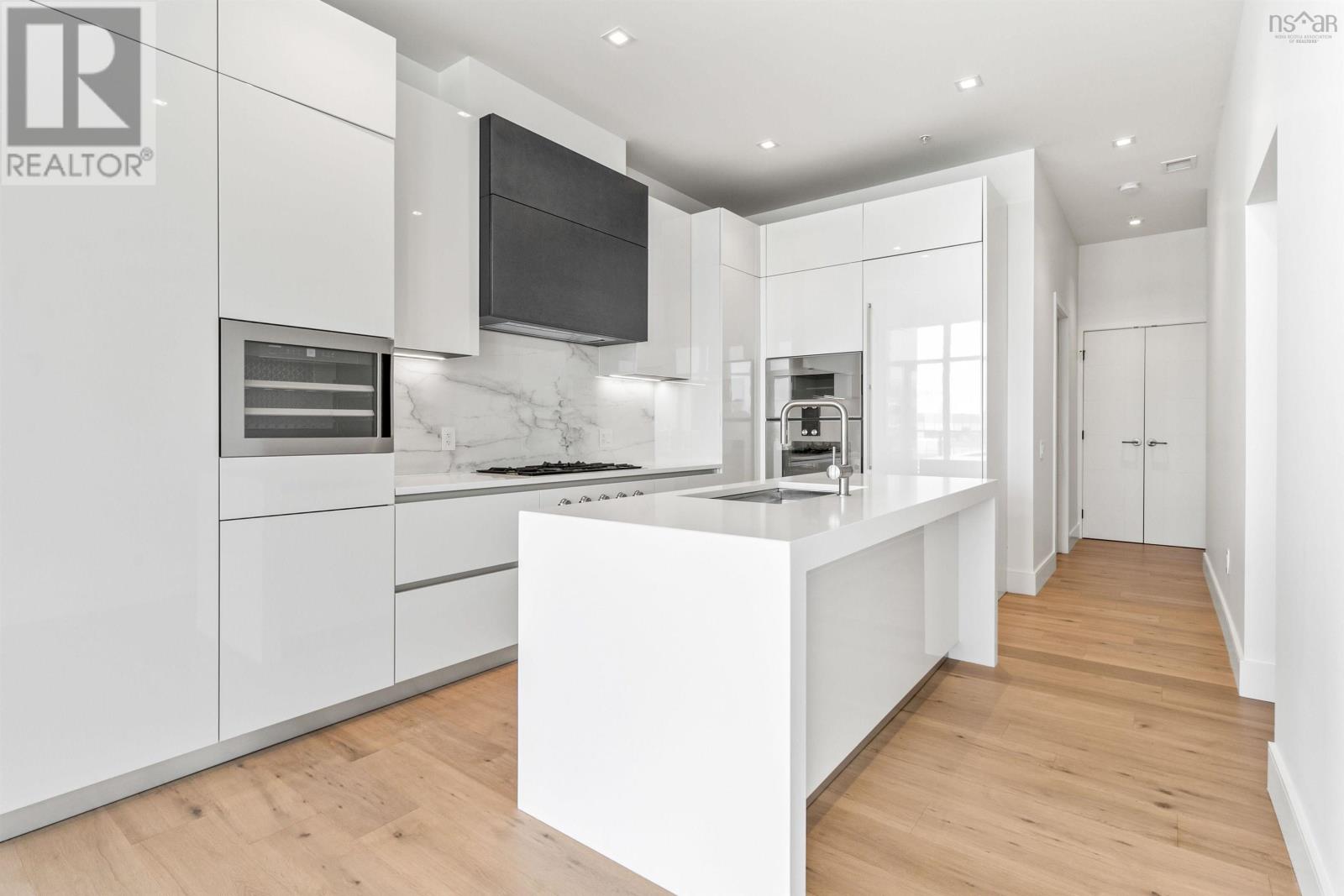 Property 12 of 50 of 2301 1650 Granville Street