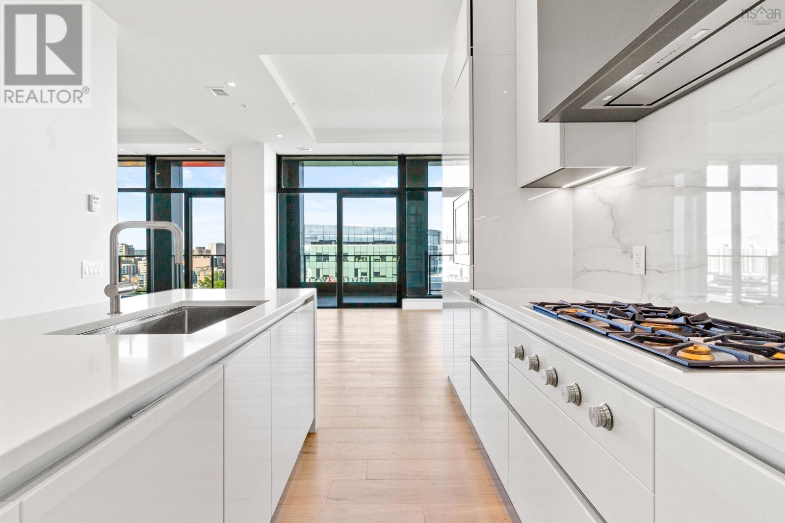 Property 18 of 50 of 2301 1650 Granville Street