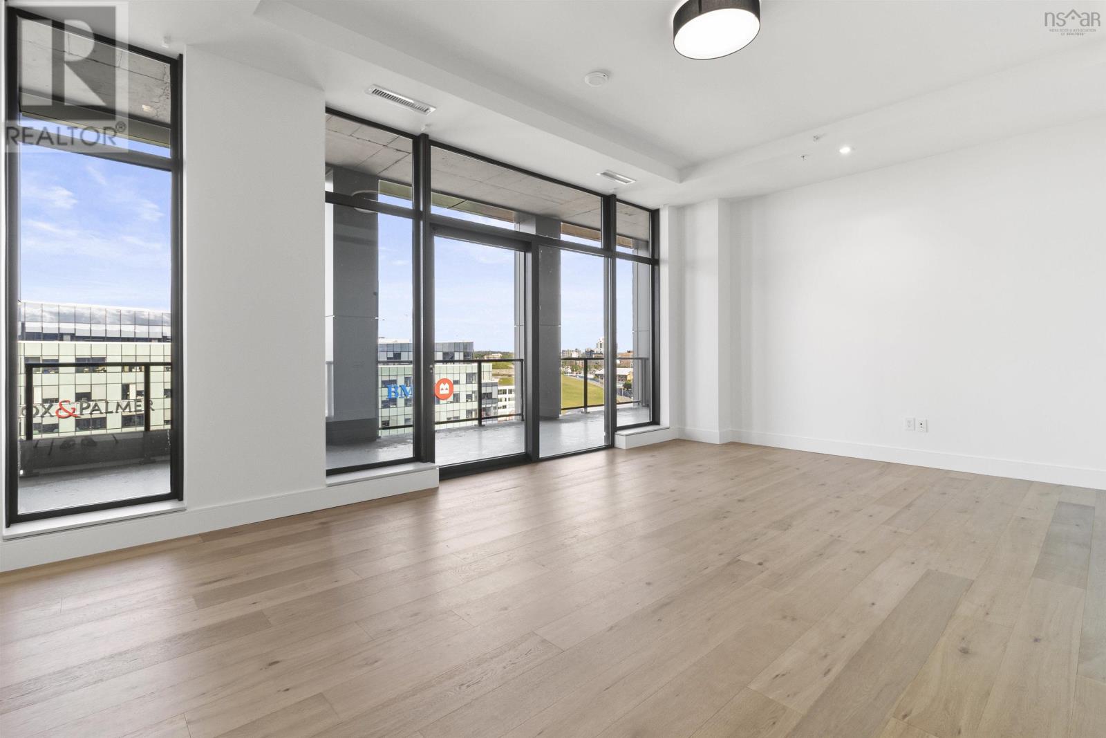 Property 27 of 50 of 2301 1650 Granville Street