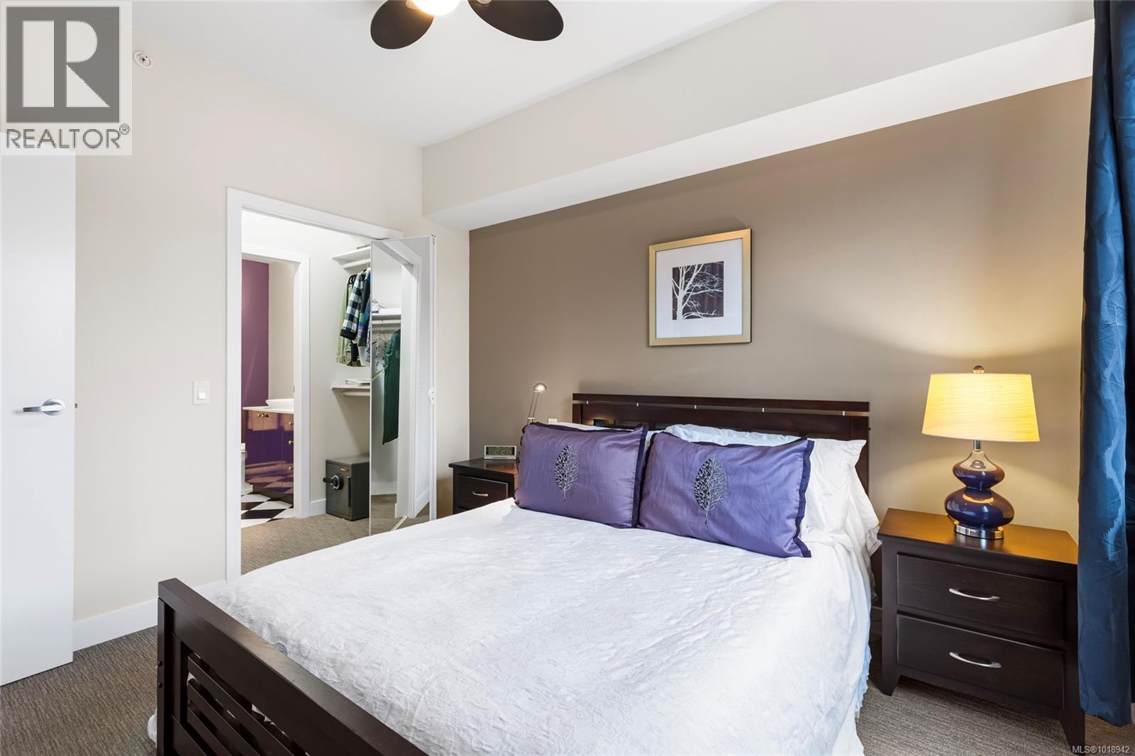 206 4040 Borden Street, Saanich