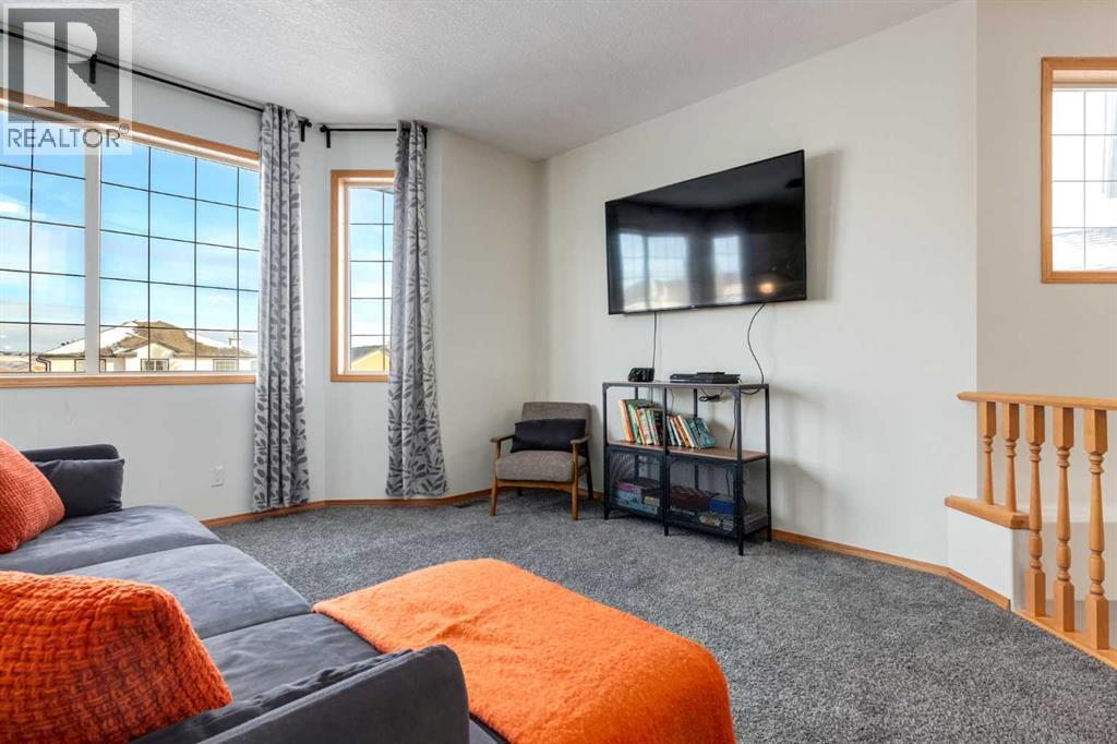 13 Bow Ridge Link, Cochrane