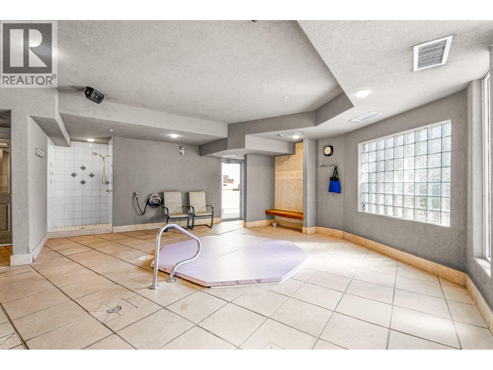 900 LORNE Street Unit# 5, Kamloops