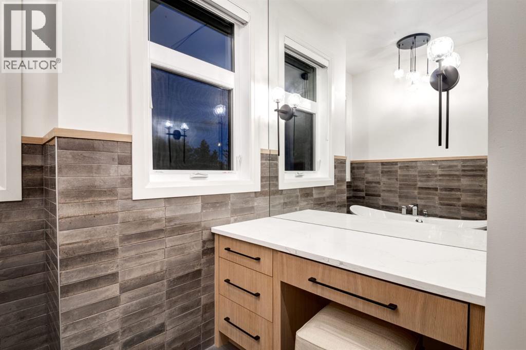 Single Family House for Sale in   Avenue SW South Calgary Calgary 