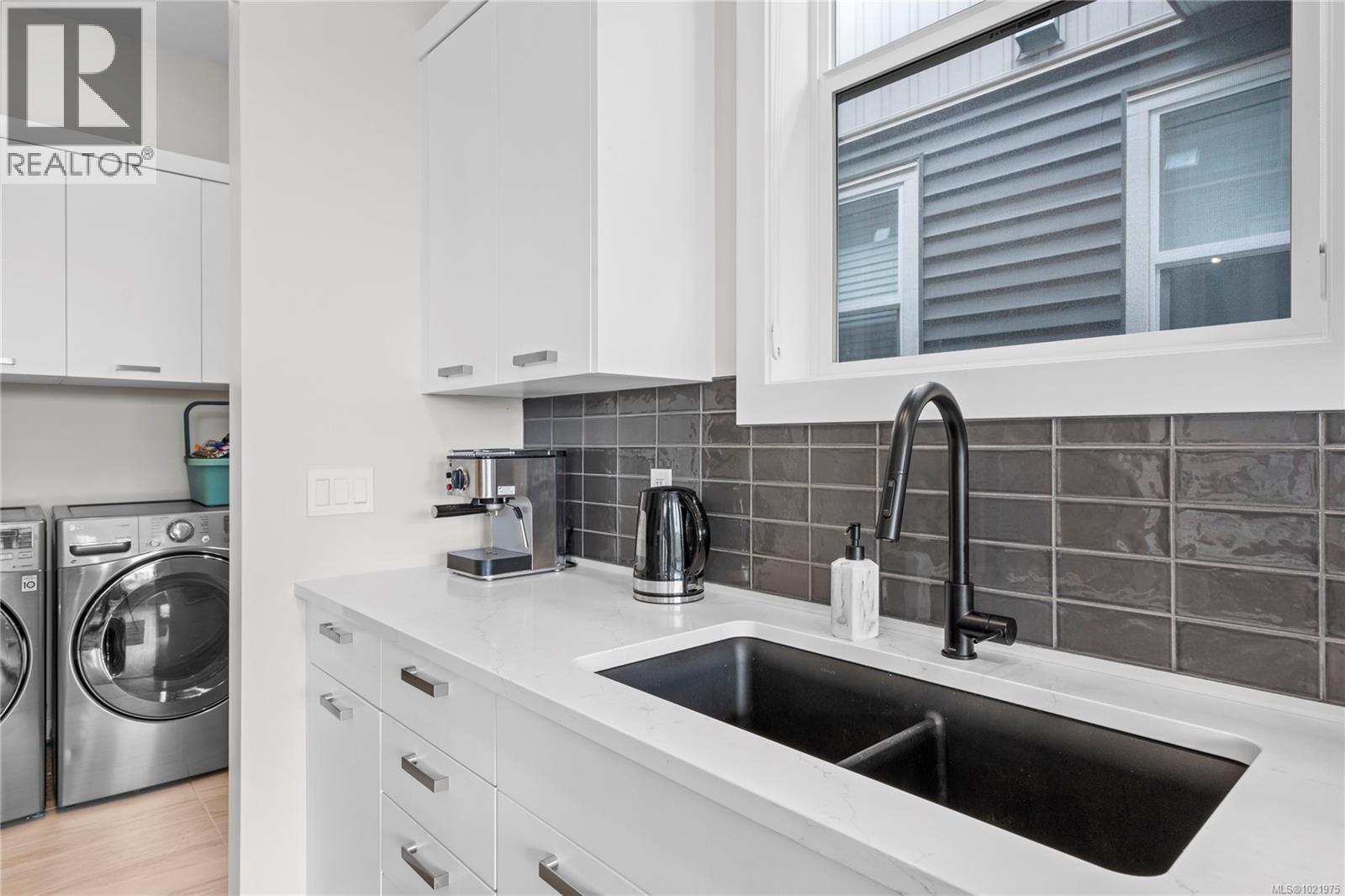 5147 Dunn Pl, Nanaimo