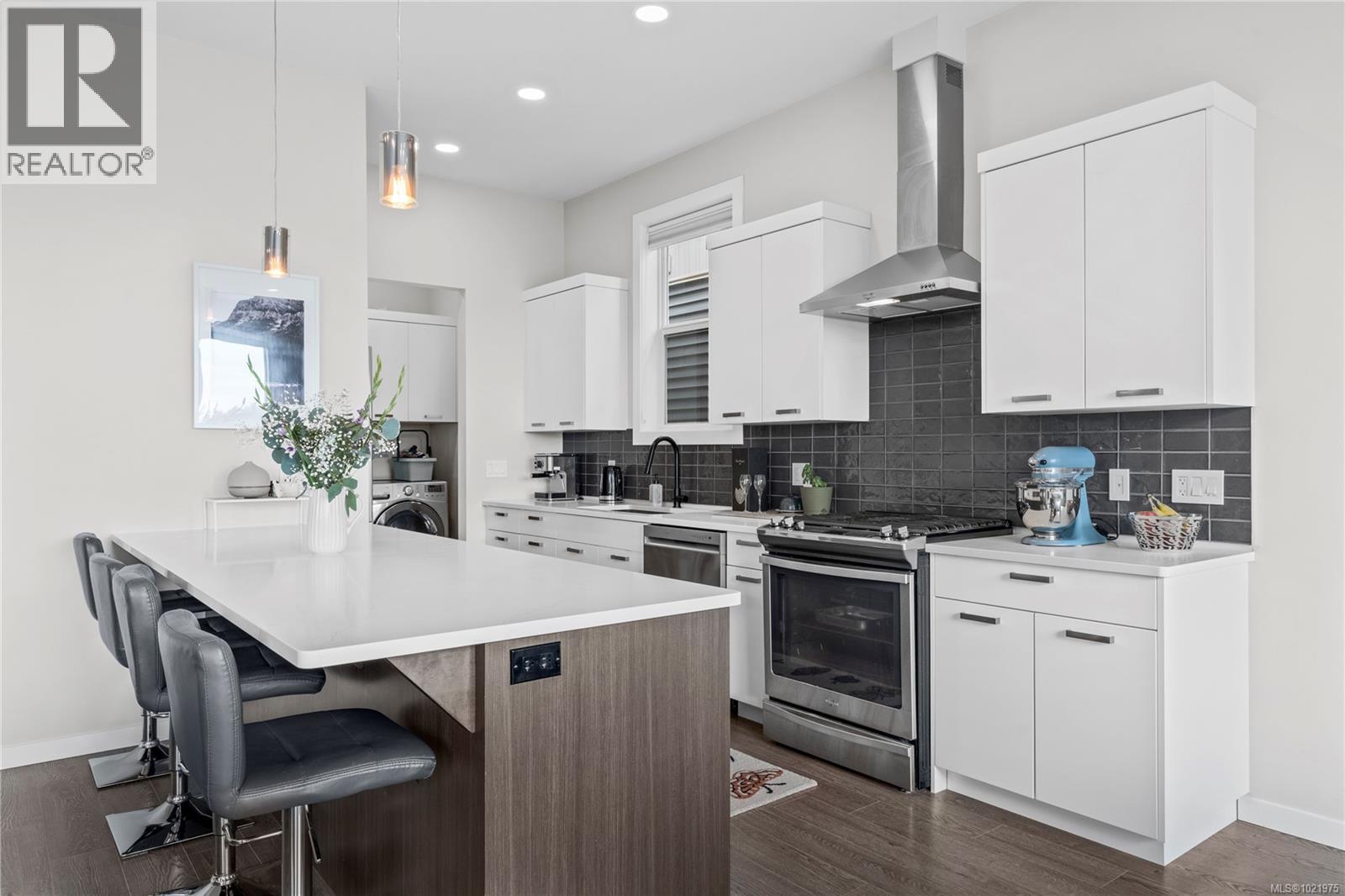 5147 Dunn Pl, Nanaimo