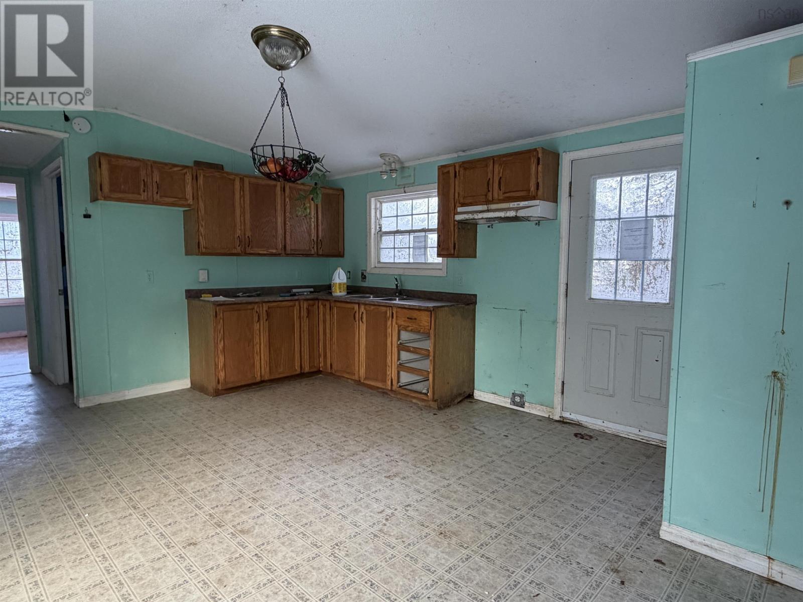 Property 23 of 26 of 1492 Cove Road