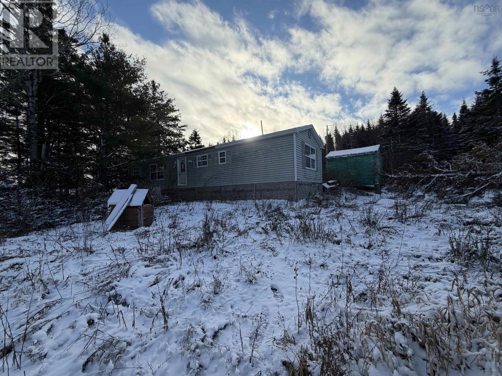 Property photo of 1492 Cove Road